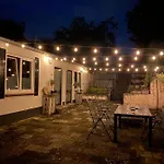 Loods 123 Bed&kitchen * Landgraaf