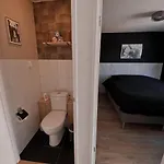 Loods 123 Bed&kitchen Ferienhaus Landgraaf